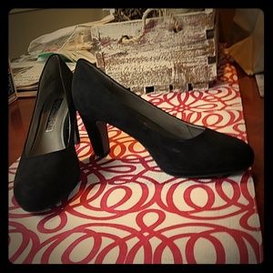 Tamaris black suede heels